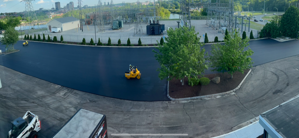 Hampton Inn parking lot paved by Pittore Brothers Paving